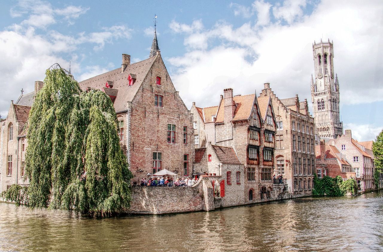Brujas-2611575_1280