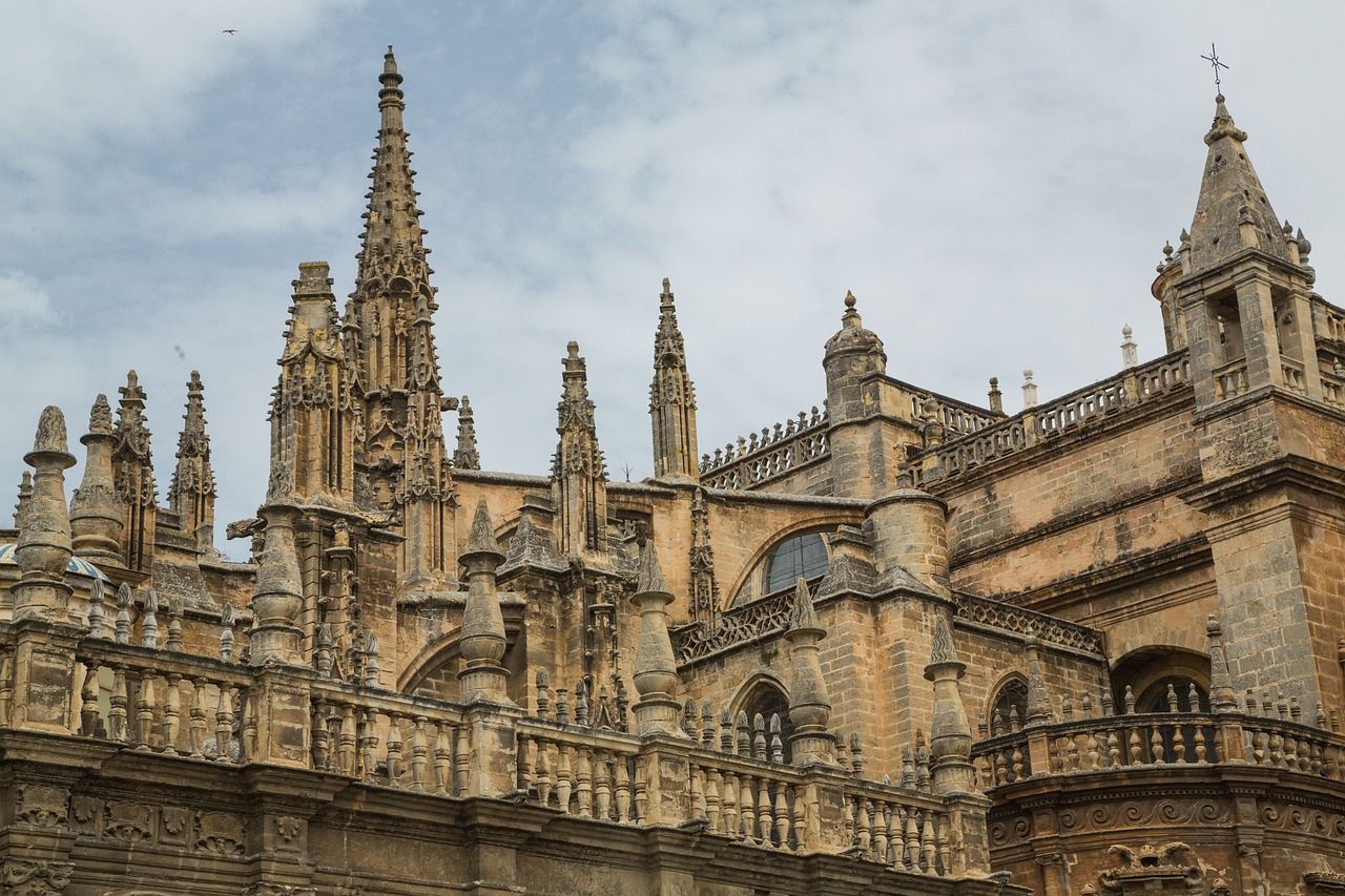 catedral-que-ver-en-sevilla-1630295_1280