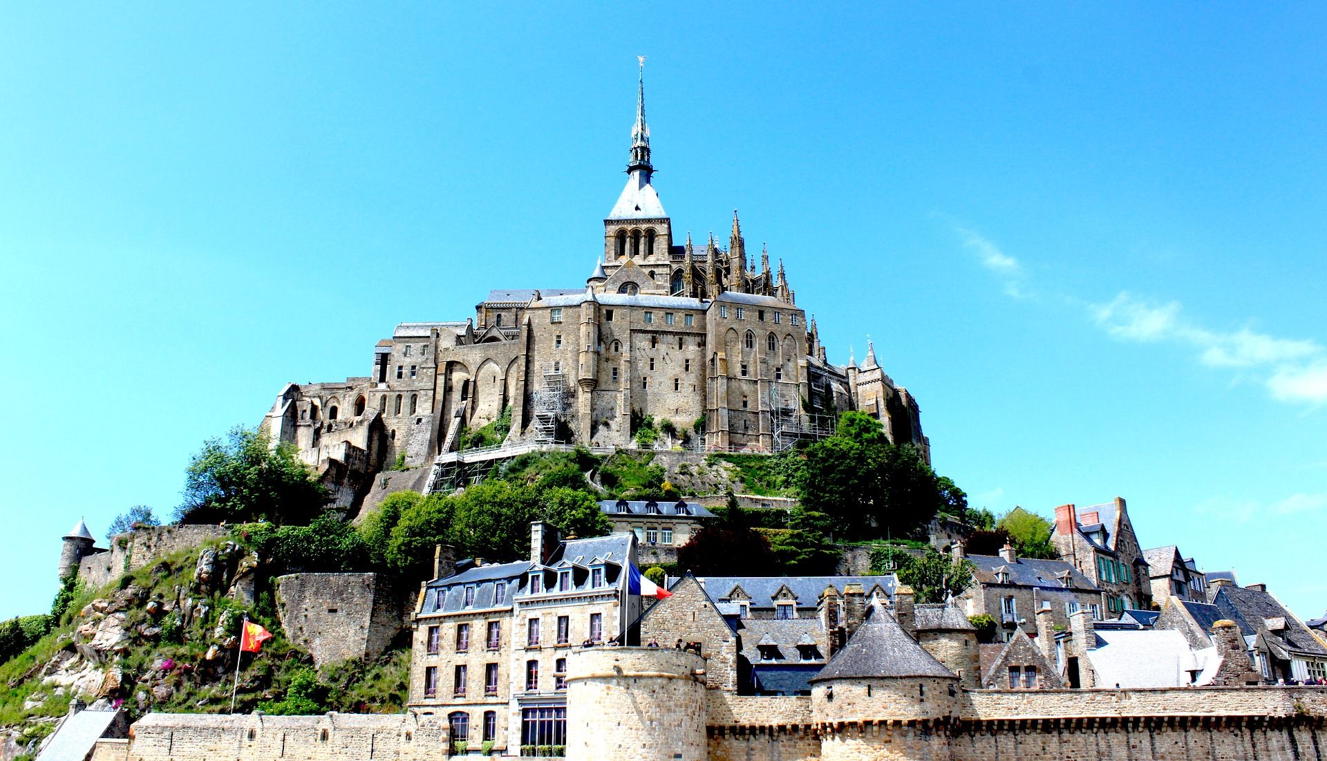 mont-saint-michel-2687654_1920
