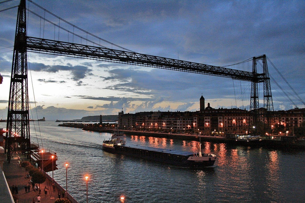 cruzar el puente de vizcaya