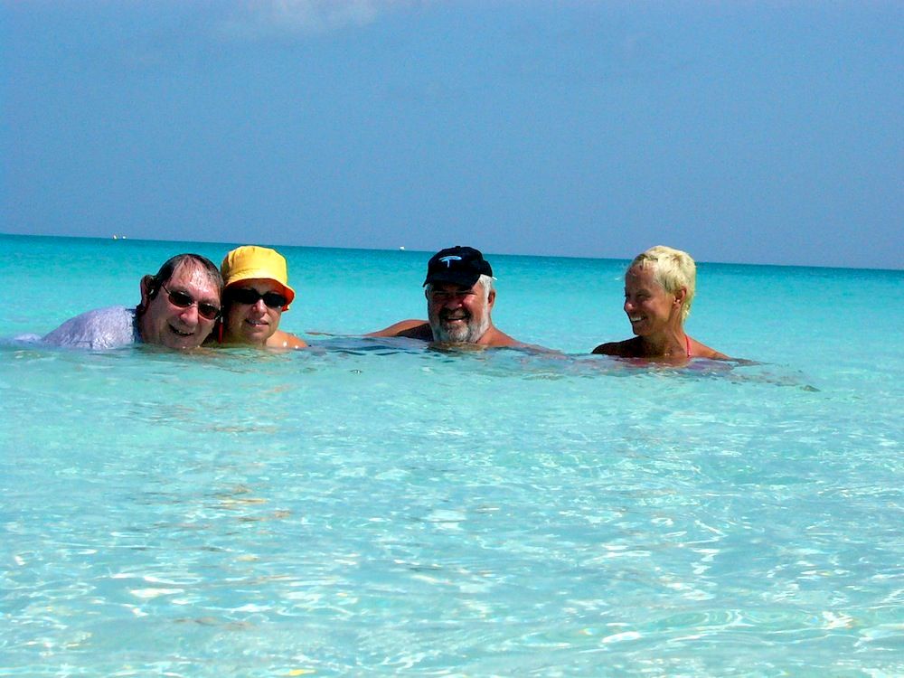 alt vuelta-al-mundo-homeexchange-intercambio-de-casas-mar-azul, title vuelta-al-mundo-homeexchange-intercambio-de-casas-mar-azul