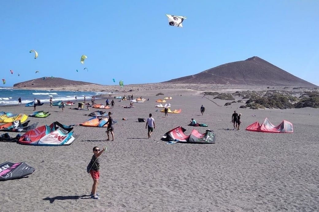 Alt Medano_Tenerife_Windsurf_playa, title Medano_Tenerife_Windsurf_playa