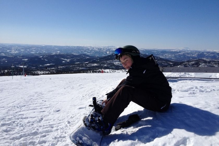 viaje a la nieve snowboard nieve HomeExchange