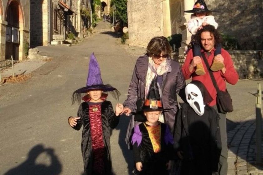 Alt HomeExchange_aniversario-de-bodas_familia, title HomeExchange_aniversario-de-bodas_familia