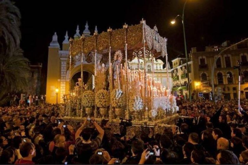 Alt Semana-Santa-SEvilla_macarena_intercambio-de-casas_viajar-en-Semana-Santa, title Semana-Santa-SEvilla_macarena_intercambio-de-casas