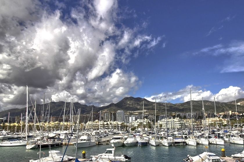 alt Benalmadena_marina_vacaciones-de-verano_HomeExchange, title Benalmadena_marina_vacaciones-de-verano_HomeExchange