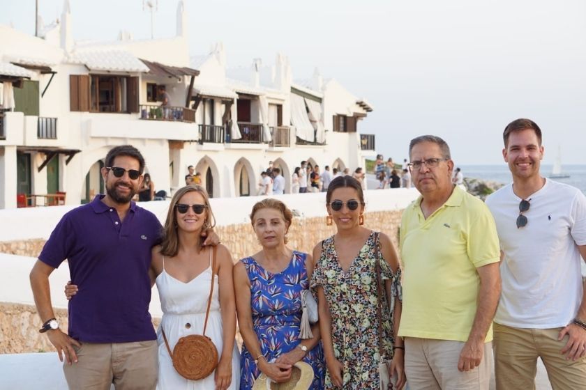 alt Menorca_familia_vacaciones-de-verano_intercambio-de-casas, title Menorca_familia_vacaciones-de-verano_intercambio-de-casas