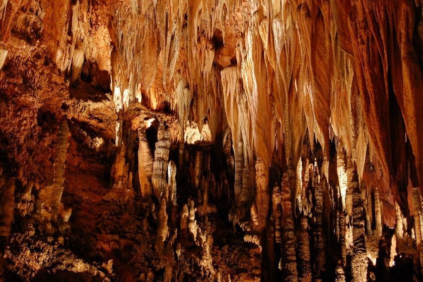 alt barranquismo_vacaciones-de-verano_cuevas_intercambio-de-casas, title barranquismo_vacaciones-de-verano_cuevas_intercambio-de-casas