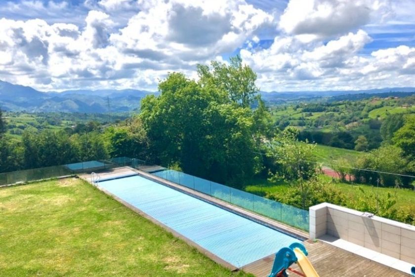 casas con piscina en Asturias