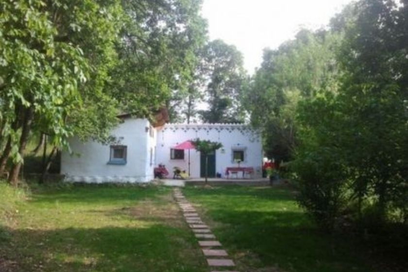 alt casas-ecologicas_gerona_vacaciones-de-verano_jardin-1, title casas-ecologicas_gerona_vacaciones-de-verano_jardin-1