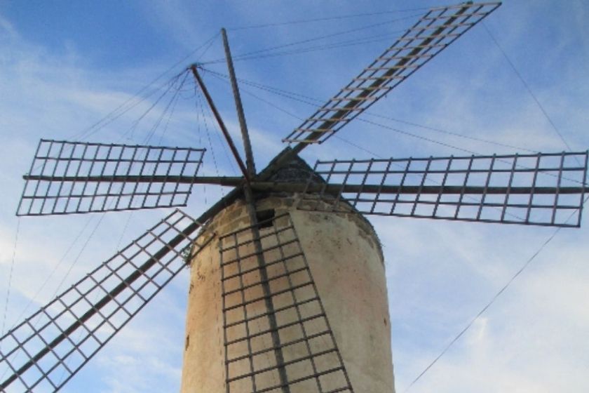 alt viajar-a-mallorca_HomeExchange_molino_intercambio-de-casas, title viajar-a-mallorca_HomeExchange_molino_intercambio-de-casas