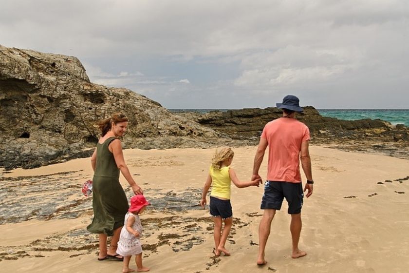 vacaciones en familia playa, jornada de playa