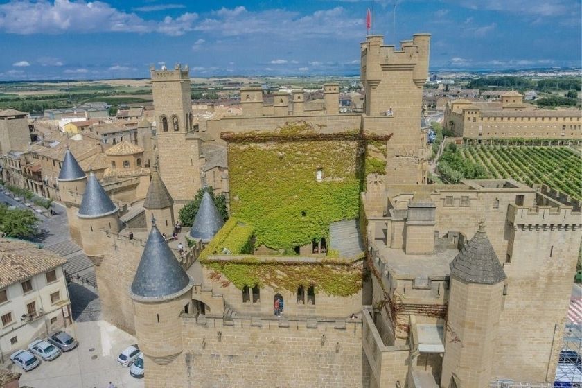 alt castillo-Olite_navarra_vacaciones-en-espan-a, title castillo-Olite_navarra_vacaciones-en-espan-a