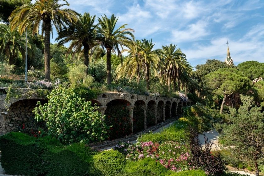 alt Parque-guell_vacaciones-en-barcelona_HomeExchange, title Parque-guell_vacaciones-en-barcelona_HomeExchange