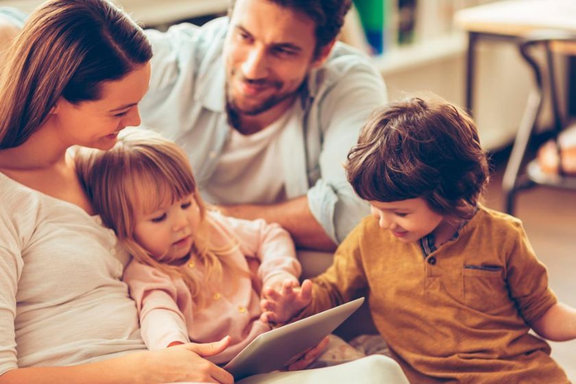 familia disfrutando de su segunda residencia