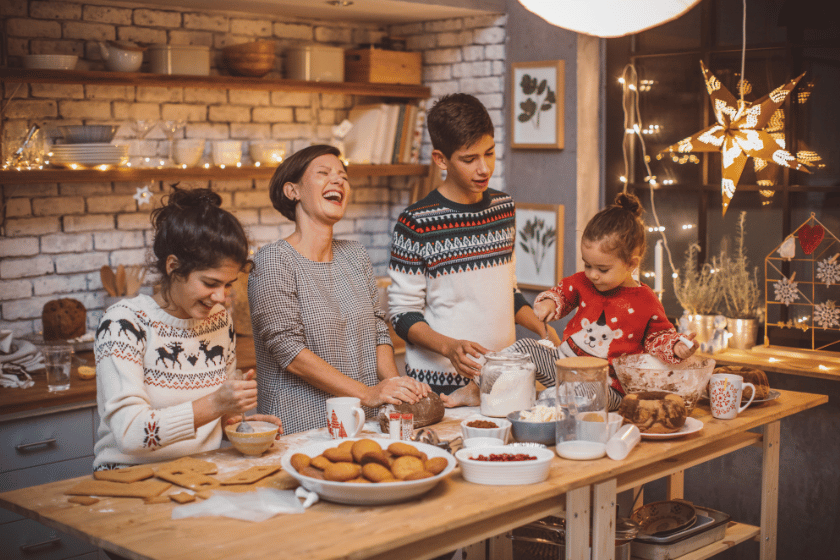 alt Intercambio-de-casas-The-Holiday-HomeExchange-familia-en-Navidad, title Intercambio-de-casas-The-Holiday-HomeExchange-familia-en-Navidad