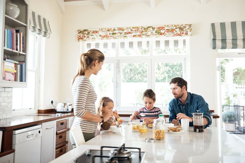 vacaciones baratas con niños ahorrar en las comidas
