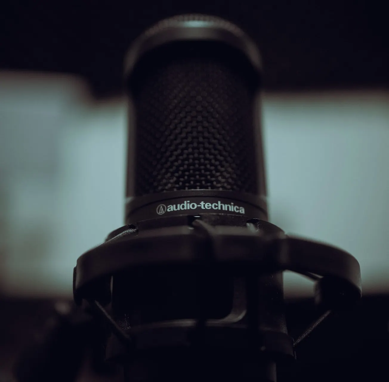 Audio-Technica AT2020USBi Review: Is It Worth It Without Direct Monitoring?
