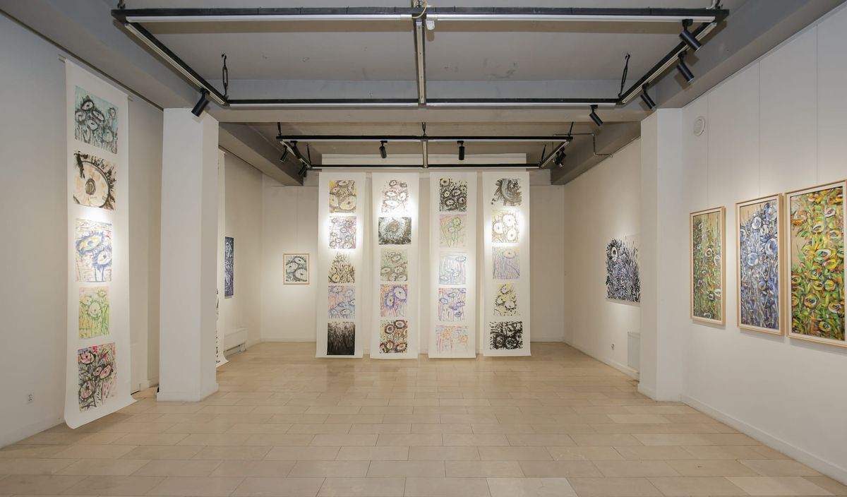 Б.Хүрэлбаатарын “Нар цэцэг ” үзэсгэлэн B Contemporary Art Gallery-д гарч байна