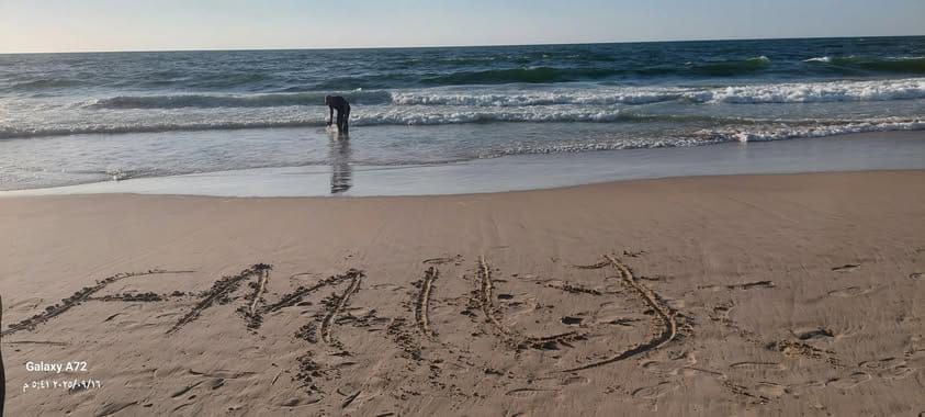 Time to be an intimidating protestor, AKA a singing deacon