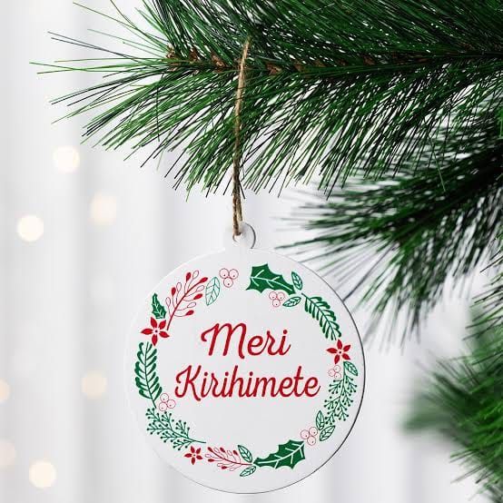 The best lil community Christmas gift guide!