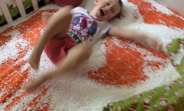 I tried to recreate the Christmases of my childhood - it was A TIME lol