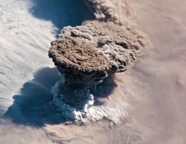 Incredible picture of the Russian volcano eruption, taken from the ISS