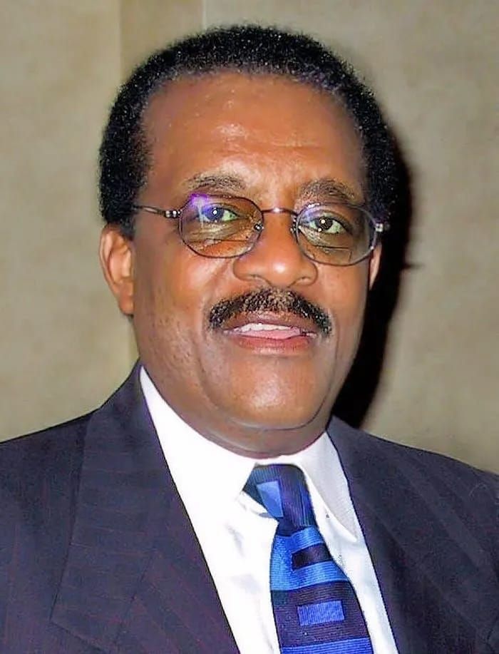 The Cases That Made Johnnie Cochran Famous Before O.J. Simpson