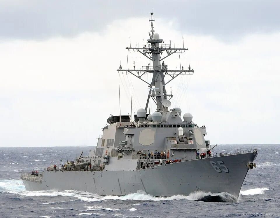 USS Benfold Goes Without Power for Four Days
