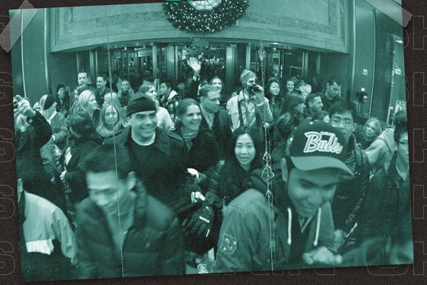 A photo of Black Friday shoppers