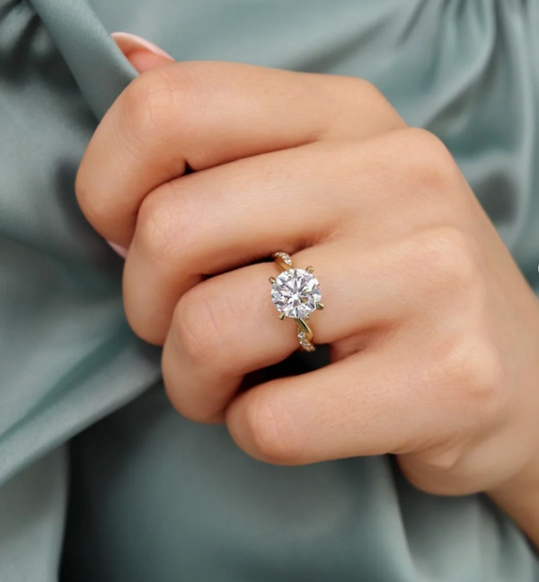 The Emotional Value of Jewellery | Why Meaning Matters More Than Carats in 2026