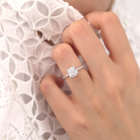 Natural Diamond engagement rings UK 
