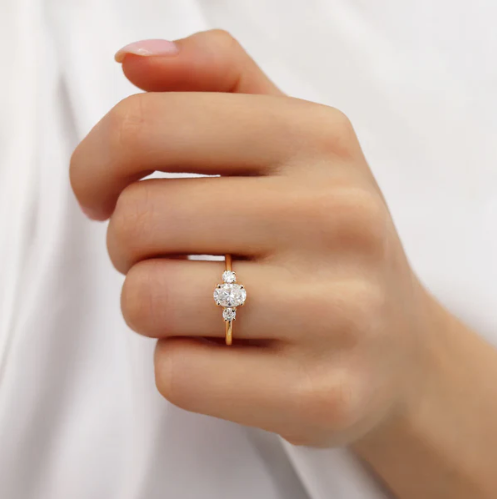 Ethical Sustainable Affordable Lab Grown Diamond and natural diamond yellow gold and white gold Engagement Rings UK