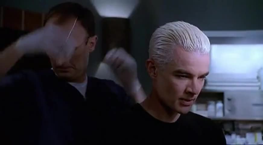 Buffy S05E04 "Out of My Mind"