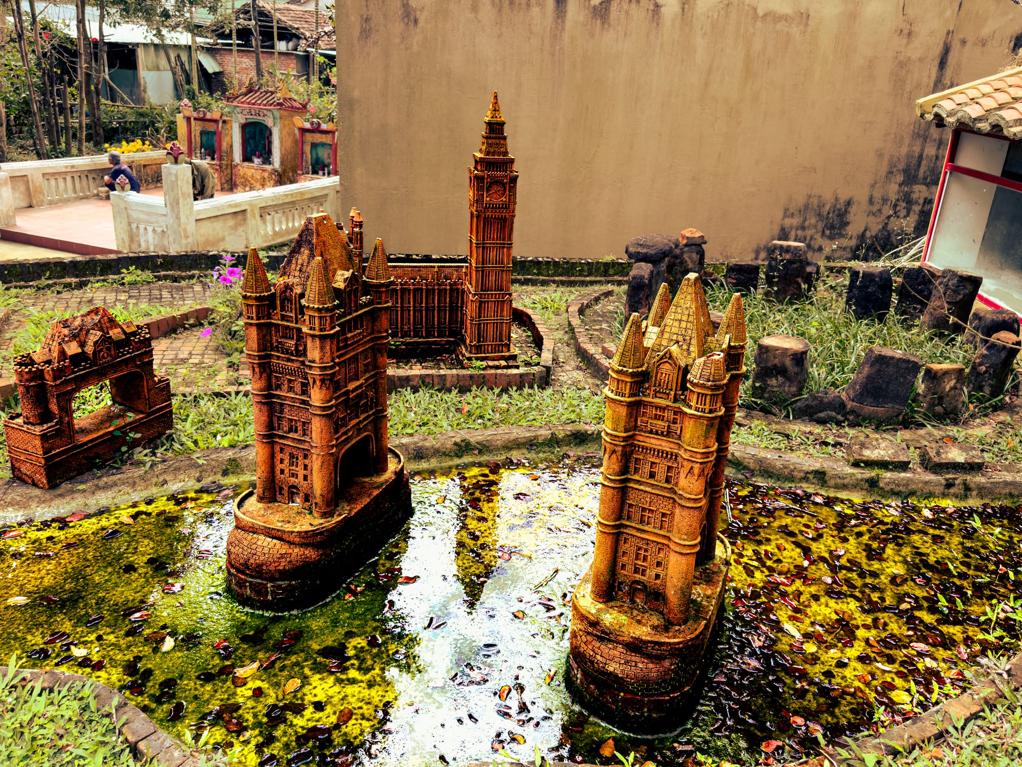 Terracotta replica of London’s Tower Bridge and Big Ben at the Terracotta Park in Thanh Hà Pottery Village Hội An, part of the miniature world clay exhibition