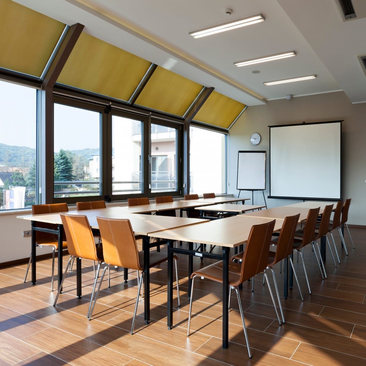 Let The Room Do The Entertaining