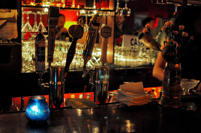 Bar