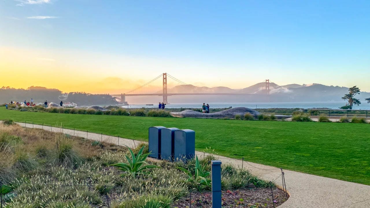 Image of: SF's New 'Golden Gate Dozen' Is a 13-Mile Trail That Bags 12 National Park Sites in a Single Day