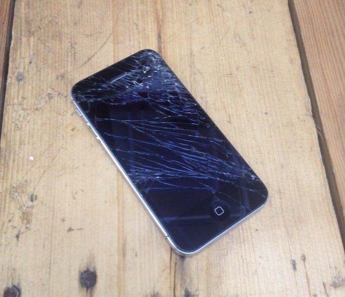 The Worst Reponses to a Cracked iPhone Screen
