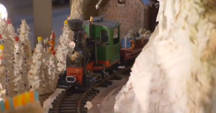 Where to See Giant Gingerbread Houses In SF