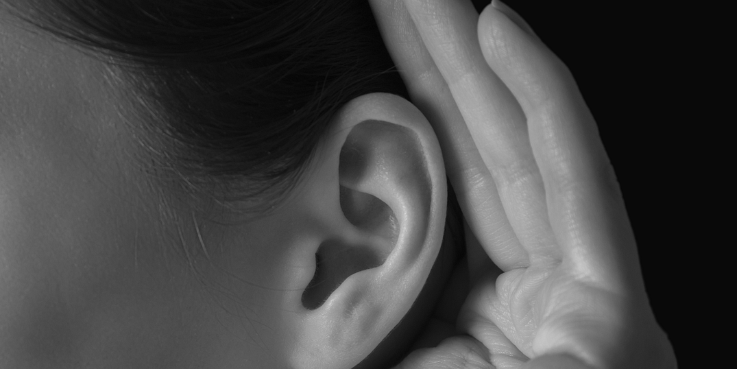 Going Through a Stranger’s Entire Hookup to Breakup on Our Shared Morning Commute