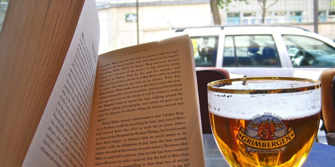 The Best Bar & Book Pairings For SF Bookworms & Barflies