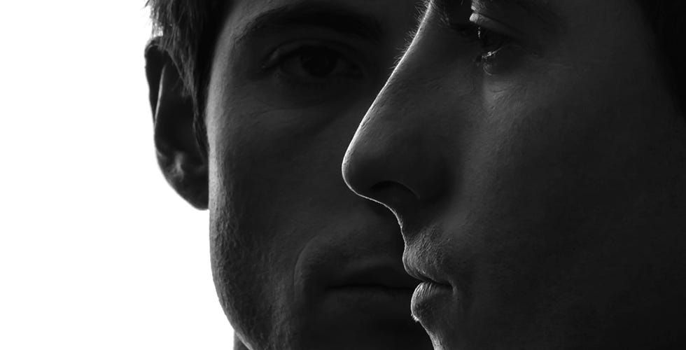 Don’t Get Fooled by These Fake Grindr Profiles