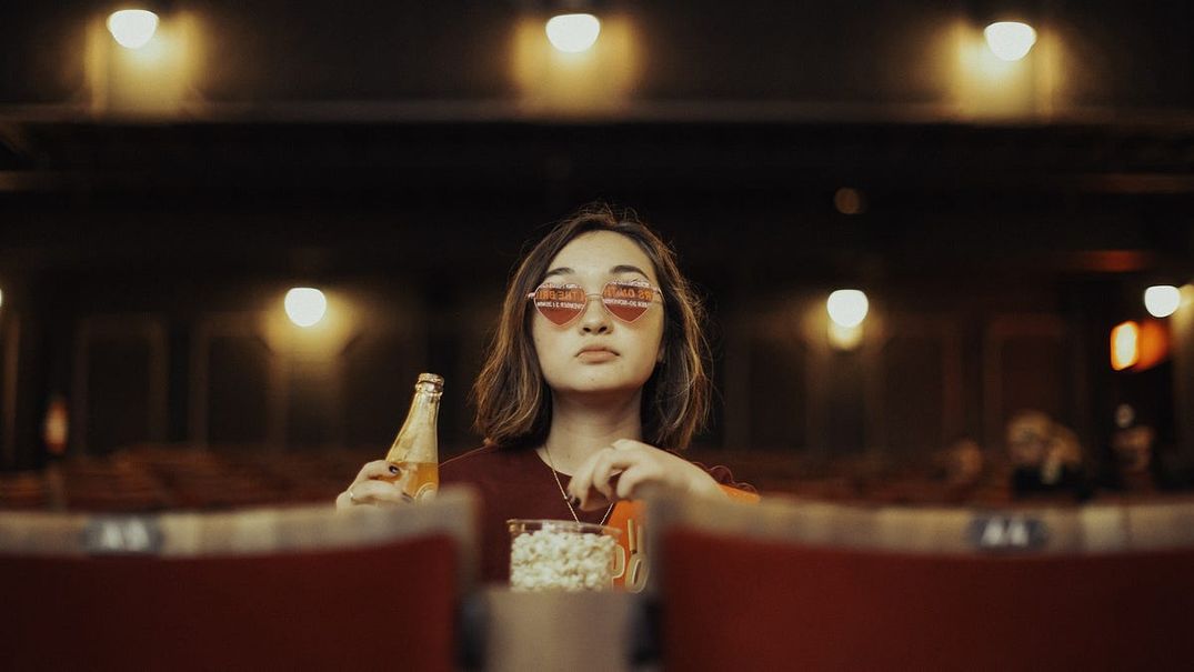 Meet mxmtoon, the Oakland Teen Who Launched Her Music Career on TikTok