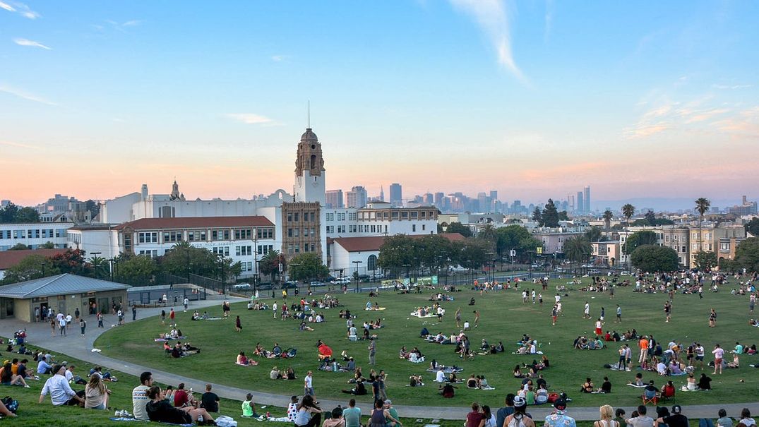 Cheap and Romantic Valentine's Day Date Ideas in the Bay Area