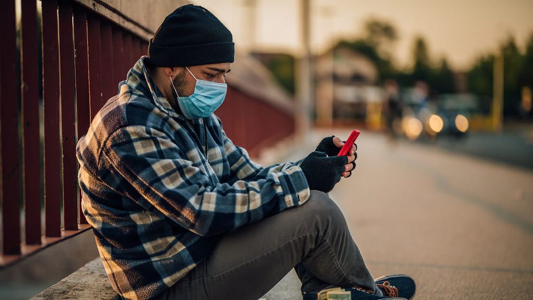 Half of Homeless San Franciscans Have No Internet Access. Meet the Volunteers Working to Change That.