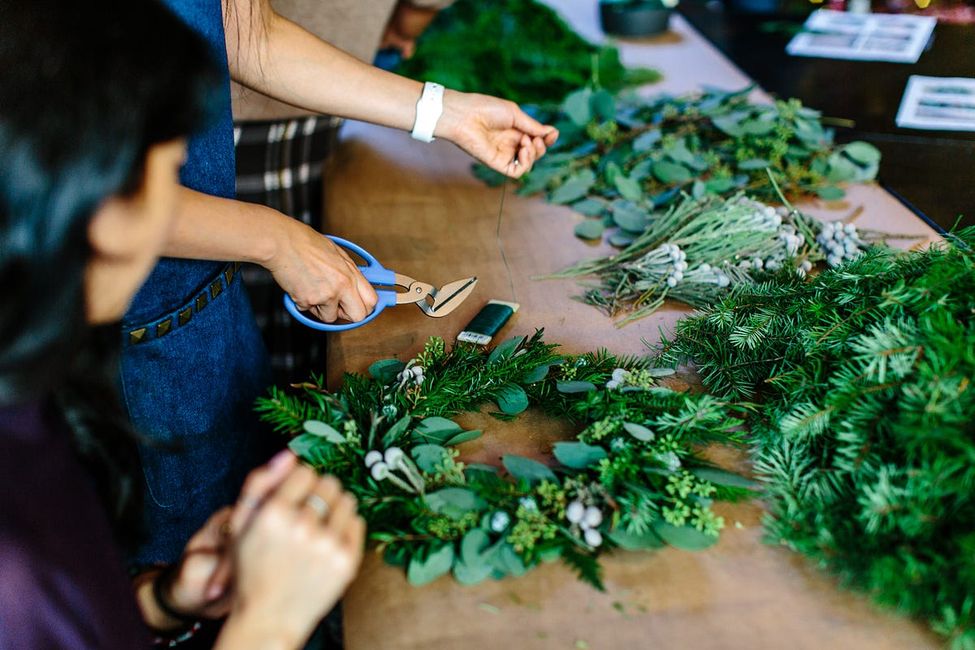 These Are the Best DIY Wreath Spots in the Bay Area