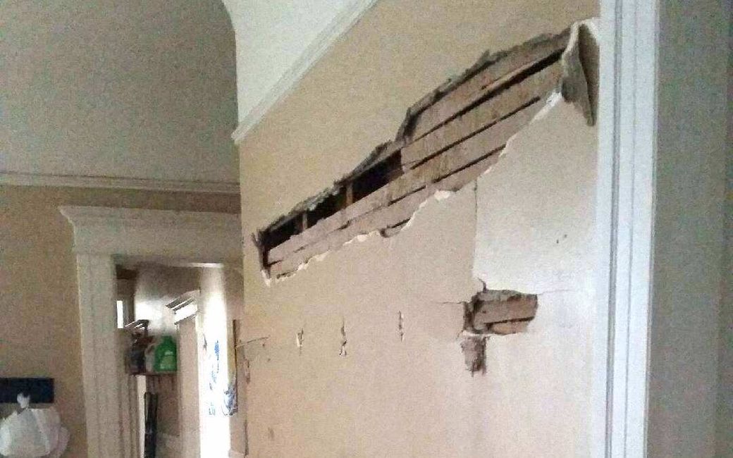 16 Signs You Live in a Shitty Apartment