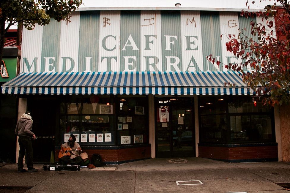 An Elegy for Caffe Med, One of the Last Outposts of 1960s Counterculture (Photos)