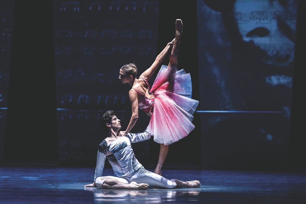 “Nite Out” with SF Ballet brings together modern dance, cocktails, and the queer community